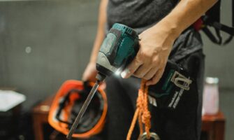 AI phone assistants and automated lead follow-up systems for contractors